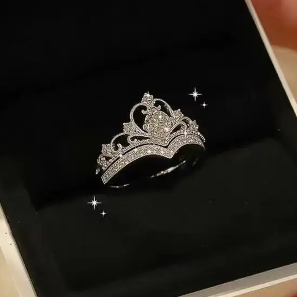 9.25 Sterling Silver Crown Ring Set Ladies Size 7